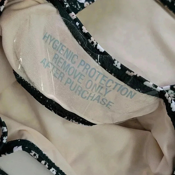 PeonyPetite Fleur Bandeau Bikini Top & Printed Side-Tie Bikini Bottom - Picture 10 of 13